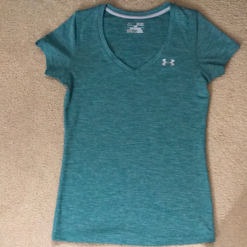 Under Armour V-Neck Green Women's XS Heat Gear T-Shirt